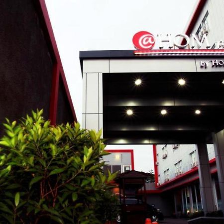 @Hom Premiere Cilacap Εξωτερικό φωτογραφία