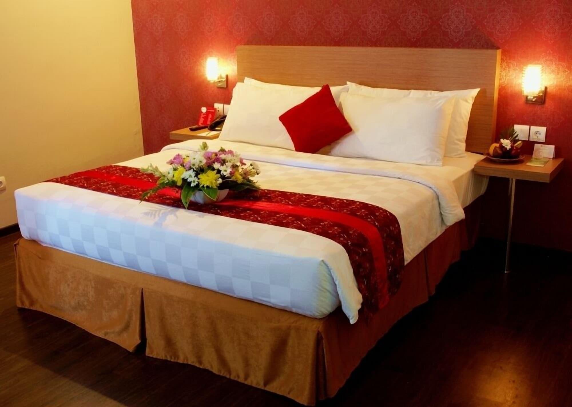 @Hom Premiere Cilacap Εξωτερικό φωτογραφία