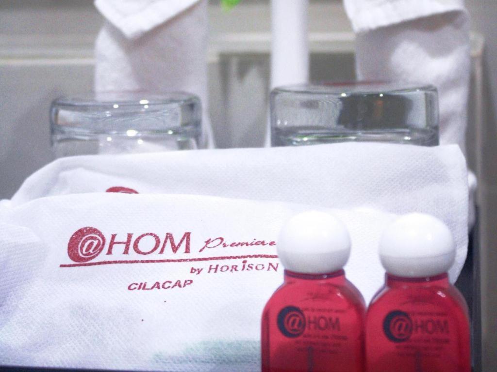 @Hom Premiere Cilacap Εξωτερικό φωτογραφία