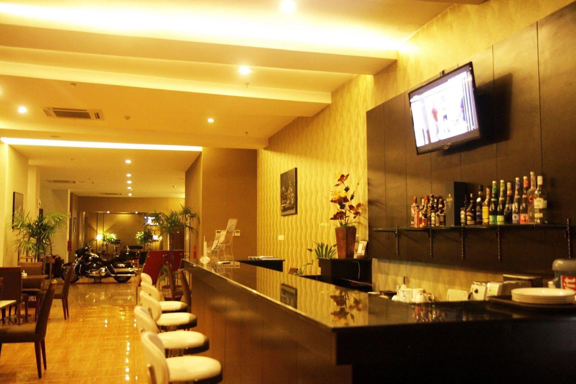 @Hom Premiere Cilacap Εξωτερικό φωτογραφία