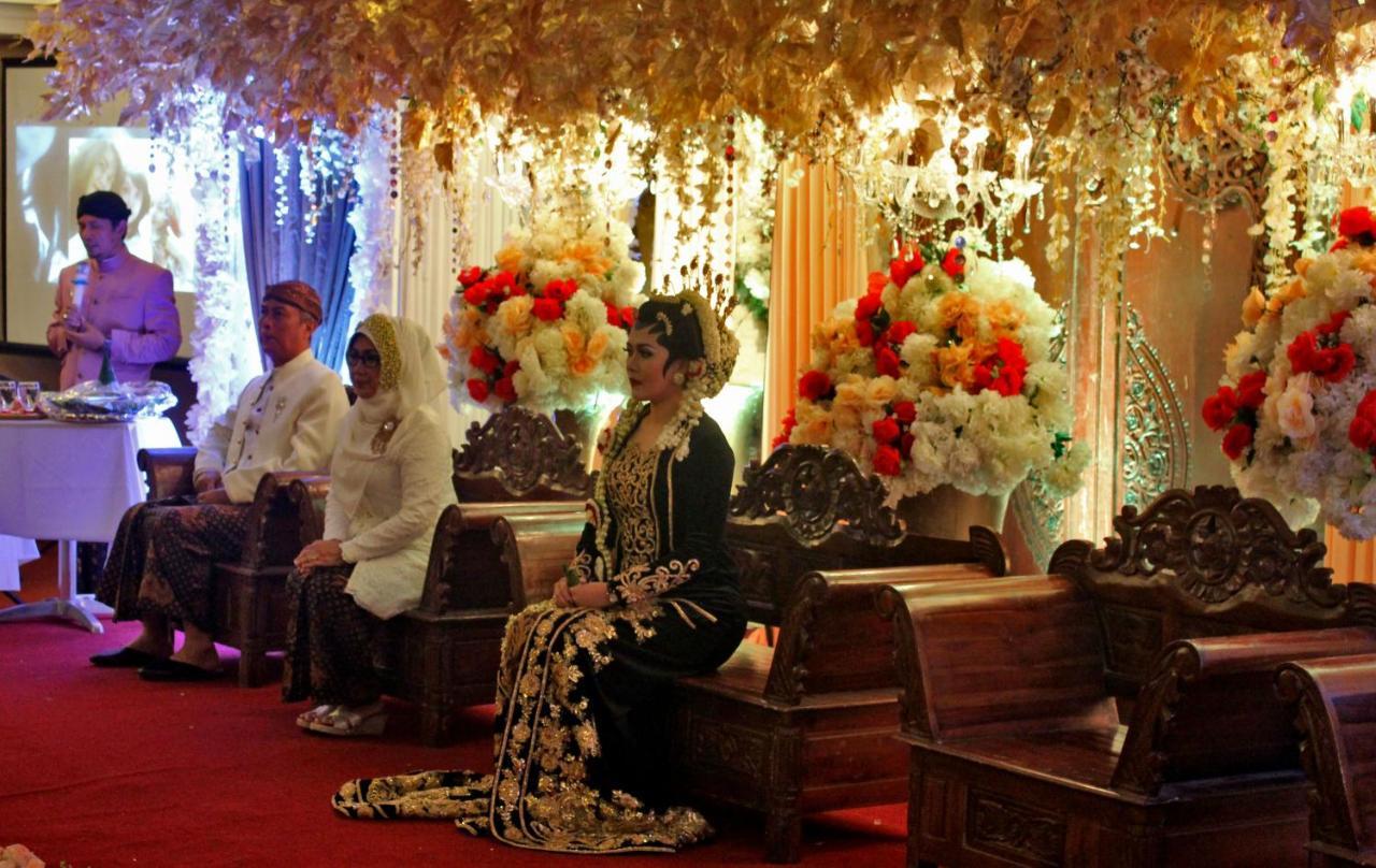 @Hom Premiere Cilacap Εξωτερικό φωτογραφία